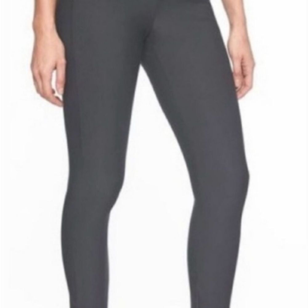 Athleta Stellar Gray Cropped Pants Size M